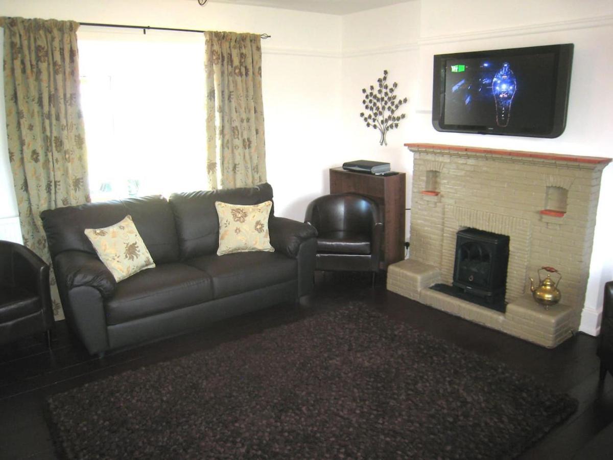 Arden Hill Farmhouse - Hot Tub, Snooker Table, Sleeps 16 Стратфорд-апон-Эйвон Экстерьер фото